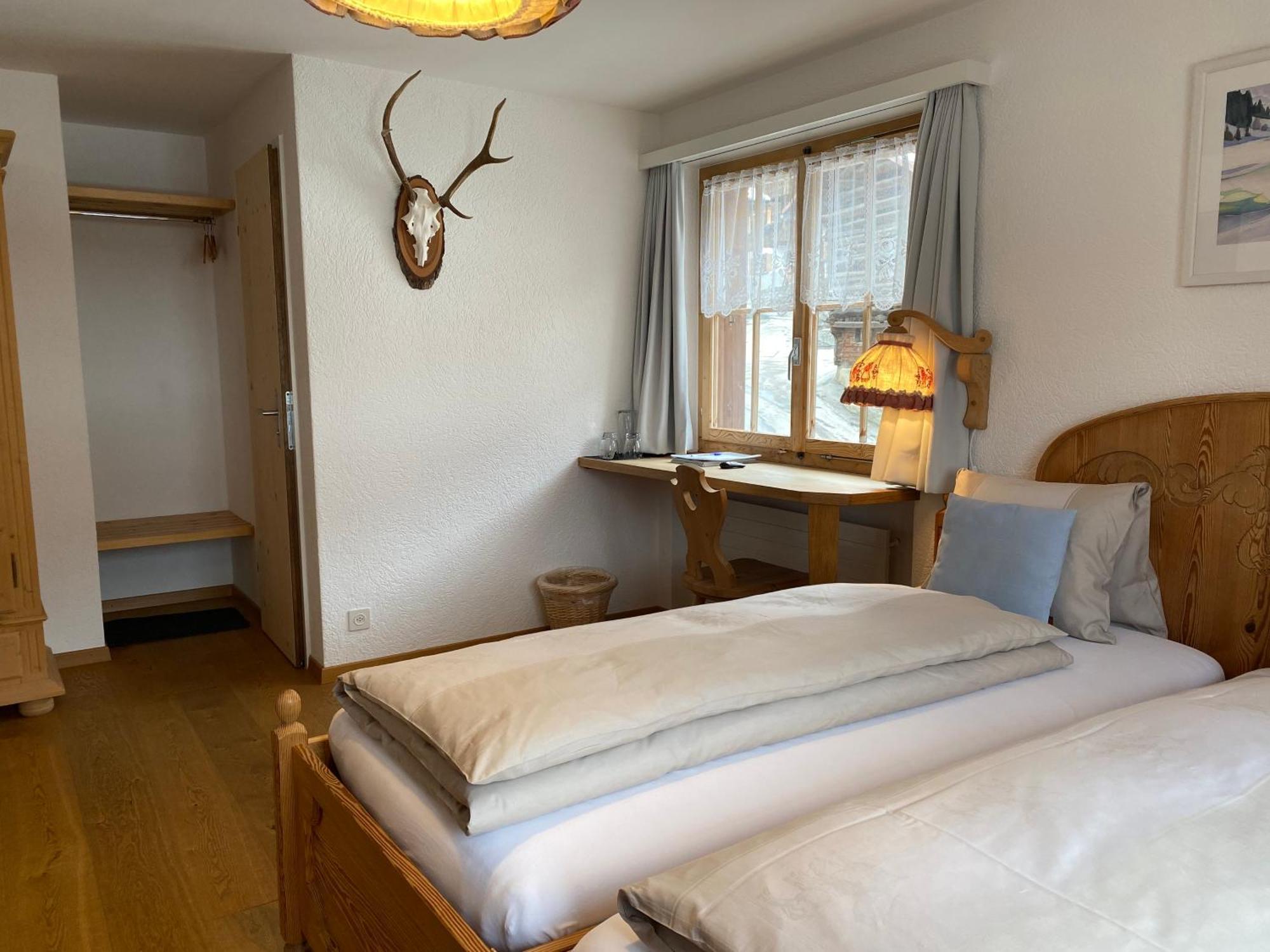 Hotel Garni Postigliun Andiast Andest Екстер'єр фото